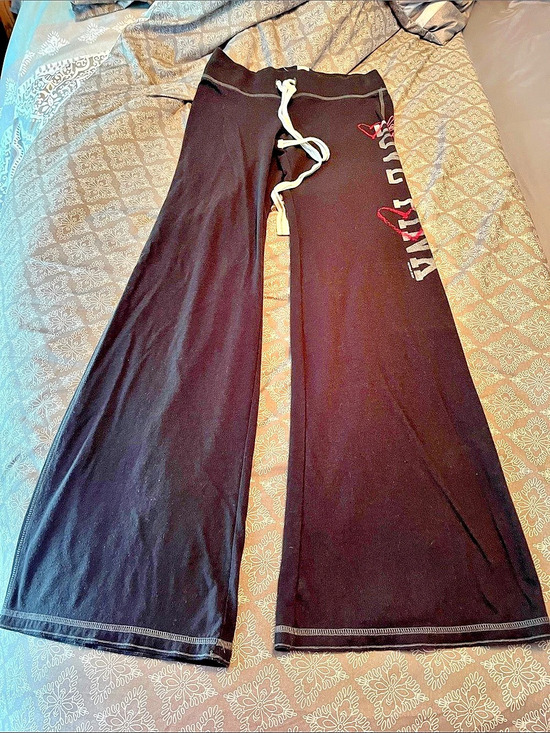 Heart Pink Pants - Heart Pink Wide Leg Graphic Pants in Black & Pink Size Medium
